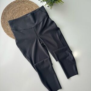 Lululemon special edition Base Pace Leggings Two-Tone Ribbed Size 8